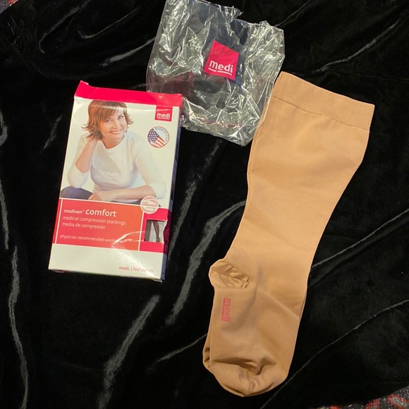 Mediven comfort medical compression stockings physicians recommended closed toe - Picture 3 of 10